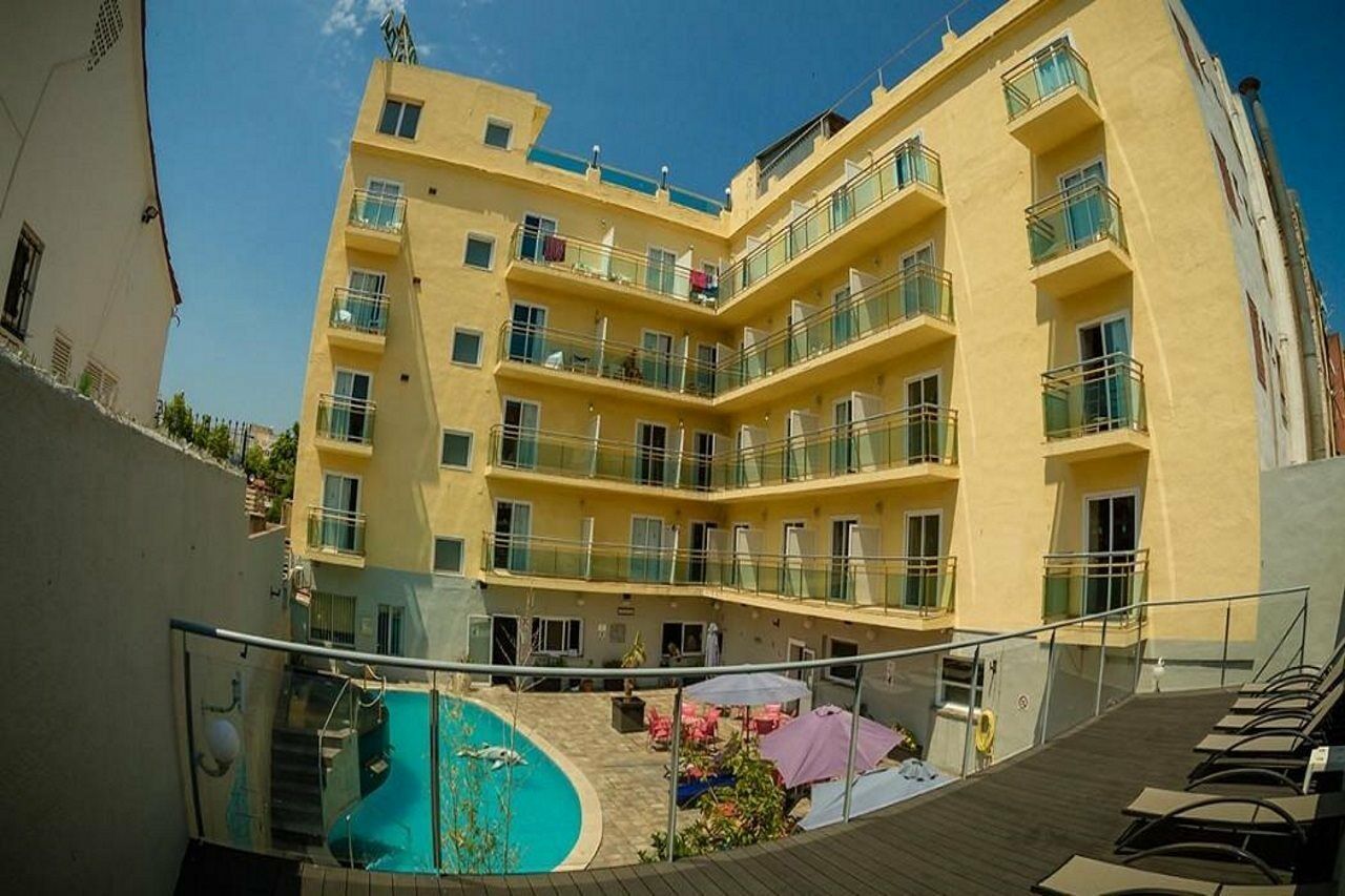 Sun Beach Лорет де Мар Екстериор снимка